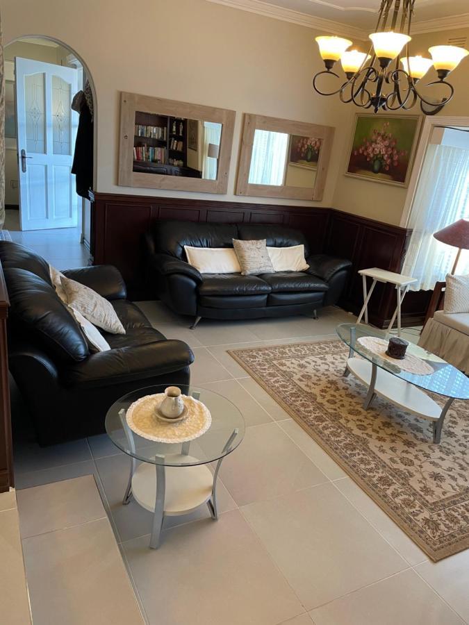 Eden Rose Manor B&B La Mercy Extérieur photo